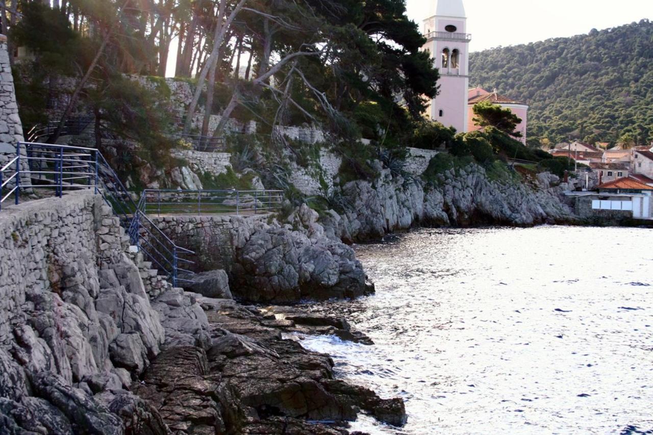 Apartments By The Sea Veli Losinj, Losinj - 19196 Kültér fotó