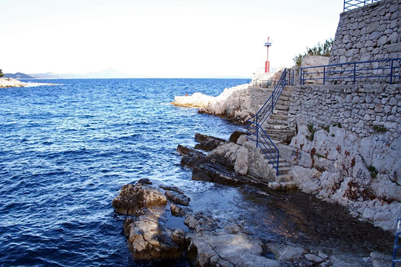 Apartments By The Sea Veli Losinj, Losinj - 19196 Kültér fotó